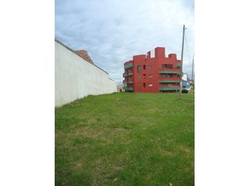 Lote en venta a una cuadra del mar