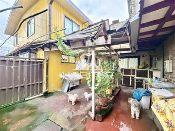 COD40350 Casa en Venta sector Colegio Providencia en Temuco