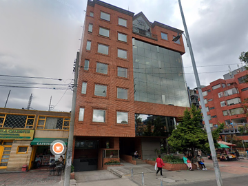 oficina en arriendo en la castellana. Cod A700311