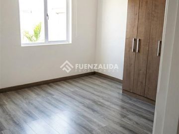 Casa en venta de 3 dorm. en Maipú