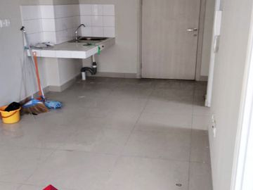 Disewa Apartemen Springlake 2BR Kosong Murah Tower Baru