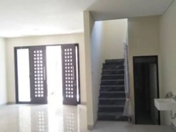 Rumah Minimalis Panjang Jiwo