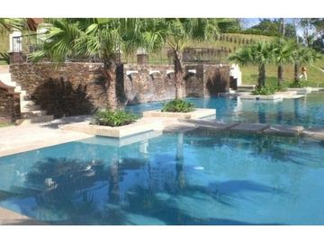 VENTA DE APARTAMENTO EN CLAYTON - PH EMBASSY CLUB