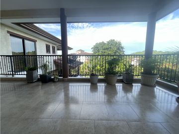 VENTA DE APARTAMENTO EN CLAYTON - PH EMBASSY CLUB