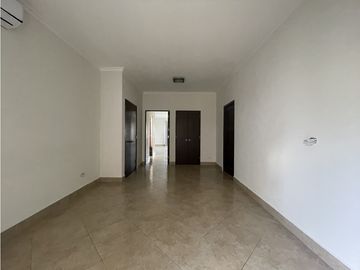 VENTA DE APARTAMENTO EN CLAYTON - PH EMBASSY CLUB