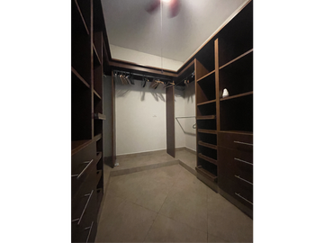 VENTA DE APARTAMENTO EN CLAYTON - PH EMBASSY CLUB