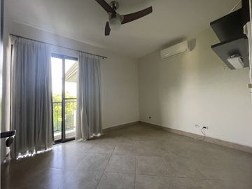 VENTA DE APARTAMENTO EN CLAYTON - PH EMBASSY CLUB