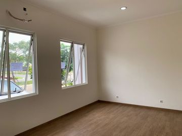 DISEWAKAN RUMAH CANTIK SIAP HUNI DI CLUSTER CHIARA SUVARNA SUTERA