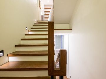 Smart 5BR | 4 Car Port Townhomes w/ Lift in Tomas Morato QC
