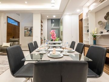 Smart 5BR | 4 Car Port Townhomes w/ Lift in Tomas Morato QC
