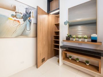 Smart 5BR | 4 Car Port Townhomes w/ Lift in Tomas Morato QC