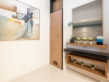 Smart 5BR | 4 Car Port Townhomes w/ Lift in Tomas Morato QC