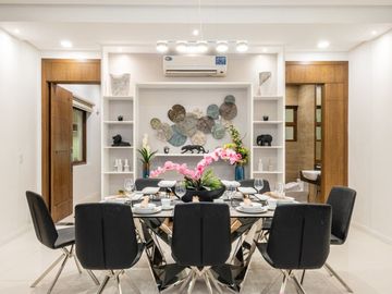 Smart 5BR | 4 Car Port Townhomes w/ Lift in Tomas Morato QC