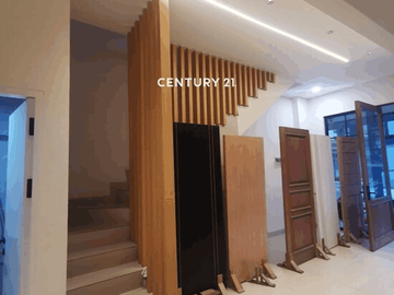 DISEWAKAN RUKO 3 LANTAI  NORTHRIDGE BUSINESS CENTRE BSD