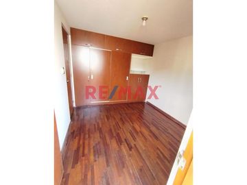 ¿Buscas un hogar espacioso, cómodo y en una ubicación privilegiada? 
En venta departamento dúplex más aires ubicado en Av. Javier Prado Este N° 6680,