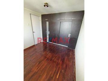 ¿Buscas un hogar espacioso, cómodo y en una ubicación privilegiada? 
En venta departamento dúplex más aires ubicado en Av. Javier Prado Este N° 6680,