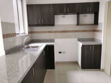 Departamento de venta en La Romareda, ave Terminal Terrestre Pascuales.