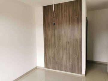 Departamento de venta en La Romareda, ave Terminal Terrestre Pascuales.
