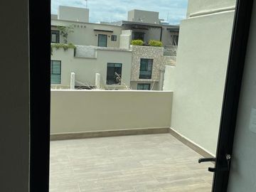 Casa en venta en Misión Montejo