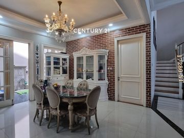 Dijual Rumah Siap Huni  Lokasi Strategis Di Pesanggrahan