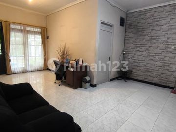 Rumah 1.5 Lantai Pondok Tjandra Waru Sidoarjo - Rm020apd