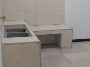 Rumah sewa dekat pusat kota Semarang Barat.Bisa untuk kantor