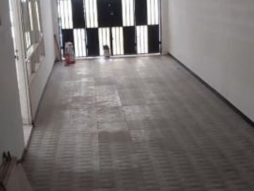 Rumah sewa dekat pusat kota Semarang Barat.Bisa untuk kantor