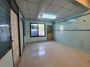 Sale 2 storey townhouse 31.6 Sq.