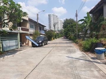 Sale 2 storey townhouse 31.6 Sq.