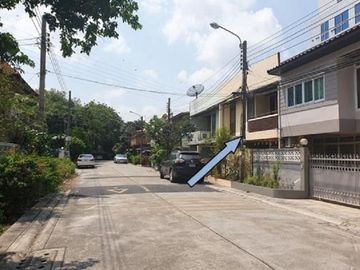 Sale 2 storey townhouse 31.6 Sq.
