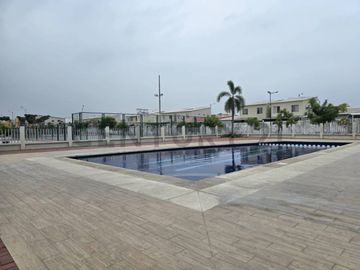 Venta Casa de Estreno en Urbanización Ciudad Olimpo, Vía a la Costa ElsM