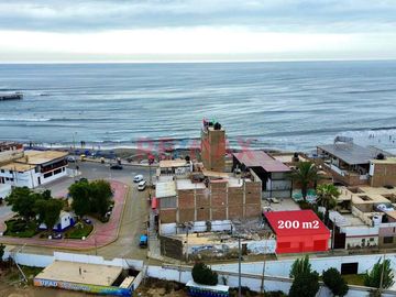 ✨ ¡OPORTUNIDAD ÚNICA EN HUANCHACO! ✨

📍 Ubicación Privilegiada: A una cuadra del malecón de Huanchaco

Descubre el hogar de tus sueños en este enc