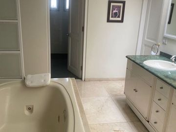 RESIDENCIA EN VENTA EN SAN CARLOS METEPEC