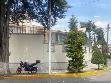 RESIDENCIA EN VENTA EN SAN CARLOS METEPEC