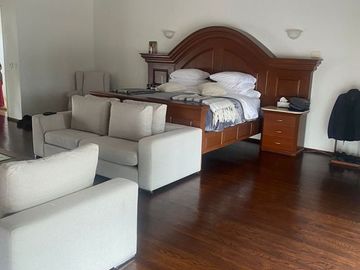 RESIDENCIA EN VENTA EN SAN CARLOS METEPEC