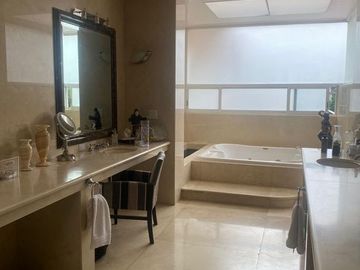 RESIDENCIA EN VENTA EN SAN CARLOS METEPEC