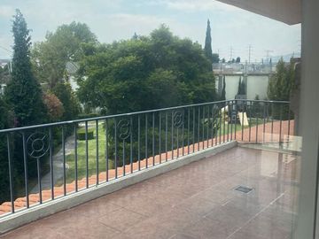 RESIDENCIA EN VENTA EN SAN CARLOS METEPEC