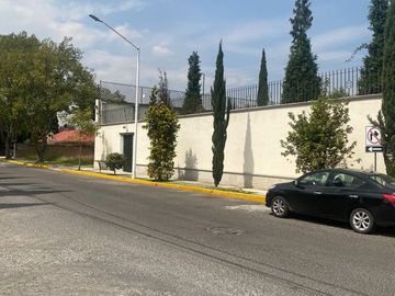 RESIDENCIA EN VENTA EN SAN CARLOS METEPEC