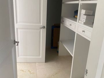 RESIDENCIA EN VENTA EN SAN CARLOS METEPEC