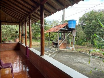 CASA CAMPESTRE EN FILANDIA