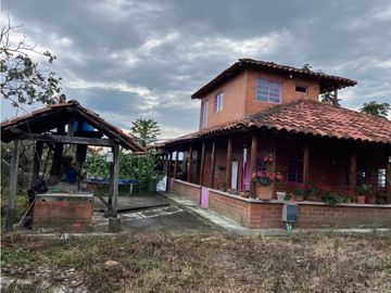 CASA CAMPESTRE EN FILANDIA