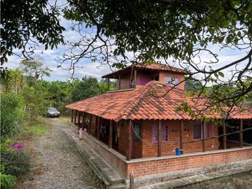 CASA CAMPESTRE EN FILANDIA