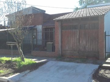 CASA TRES AMBIENTES