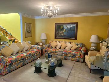 CASA EN VENTA EN FRACC LA ARBIDE