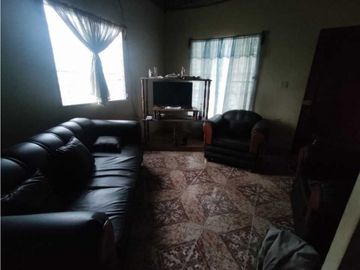 VENDO CASA DE 2HAB Y 809M2 BUGABA