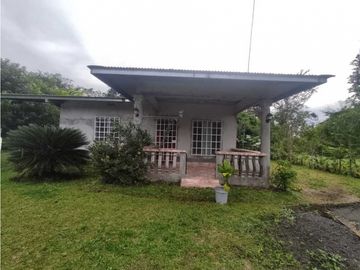 VENDO CASA DE 2HAB Y 809M2 BUGABA