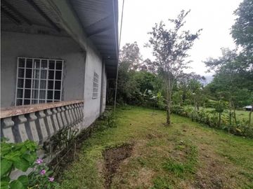 VENDO CASA DE 2HAB Y 809M2 BUGABA