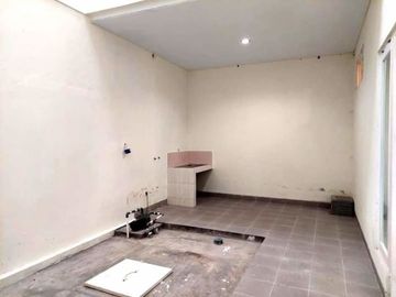 Rumah Mewah dan Strategis di Awana Townhouse