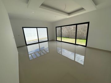 CASA EN VENTA EN LA VISTA SLP