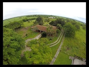 finca en venta en corregimiento santa elena. Cod V16144